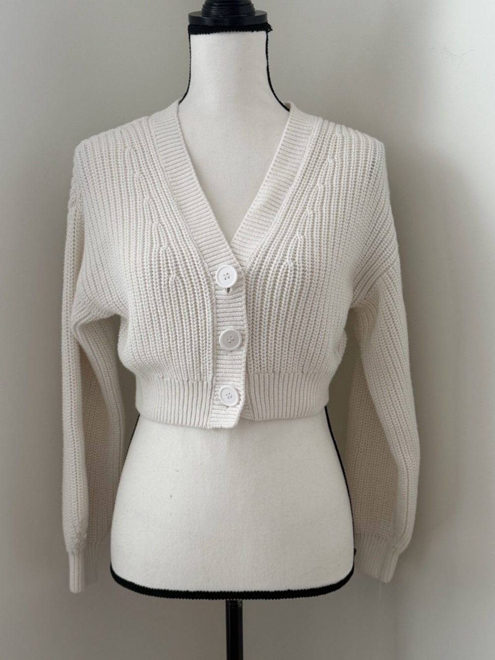 H&M White Cropped V-Neck Button Cardigan